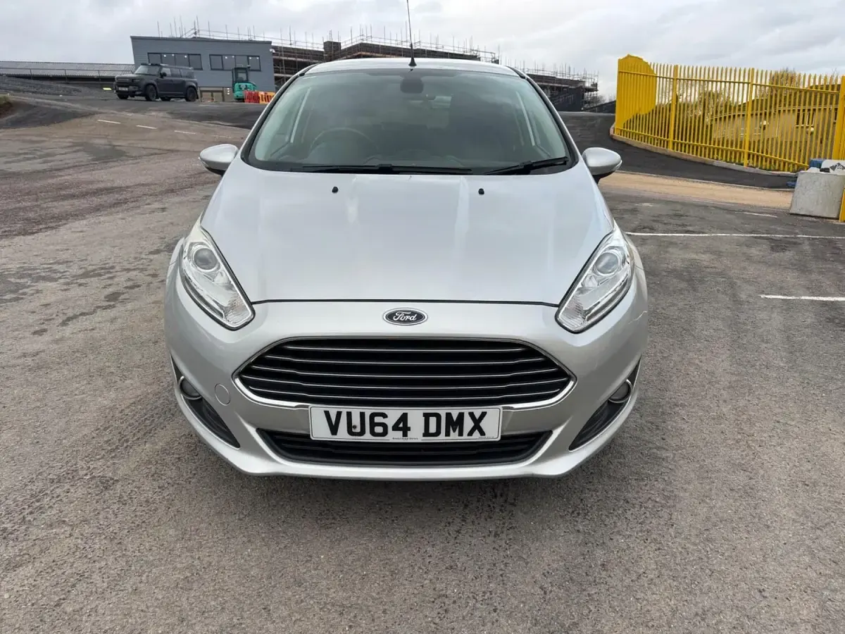 Used Ford Fiesta Titanium X 125 HP (91 kW) 2014 Silver Hatchback