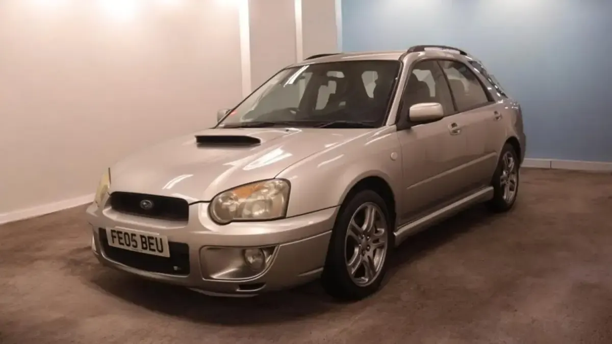 Begagnad Subaru Impreza 250 HK (183 kW) 2005 Grå Halvkombi