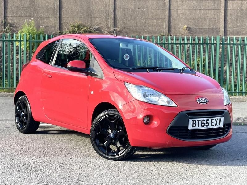 Used Ford Ka Zetec 69 HP (50 kW) 2016 Red Hatchback