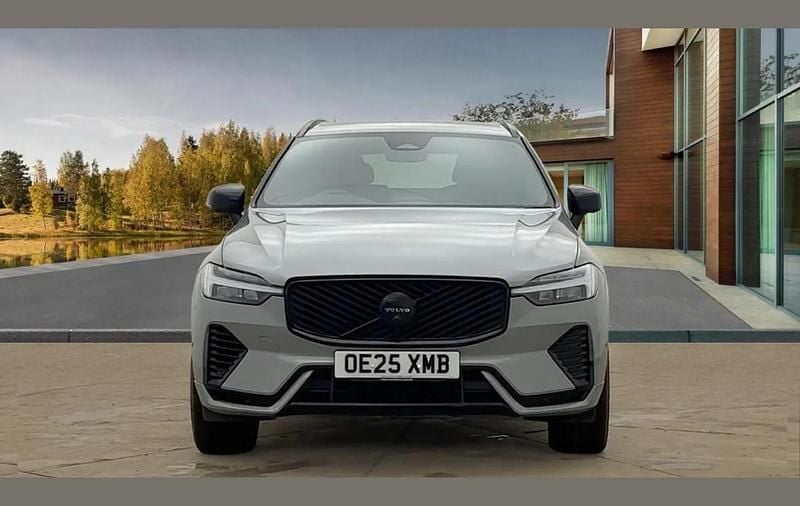 Used Volvo XC60 Plus 344 HP (253 kW) 2025 Grey SUV