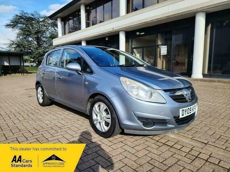 Used Vauxhall Corsa Club 79 HP (58 kW) 2009 Silver Hatchback