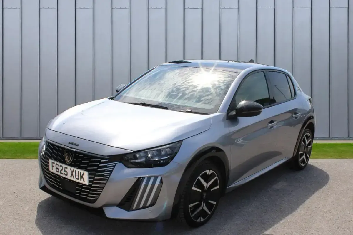 Used Peugeot 208 GT 99 HP (72 kW) 2025 Grey Hatchback