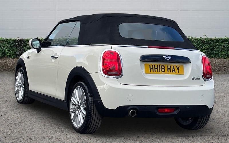 Used Mini Cooper Cabriolet 136 HP (100 kW) 2018 White Cabriolet
