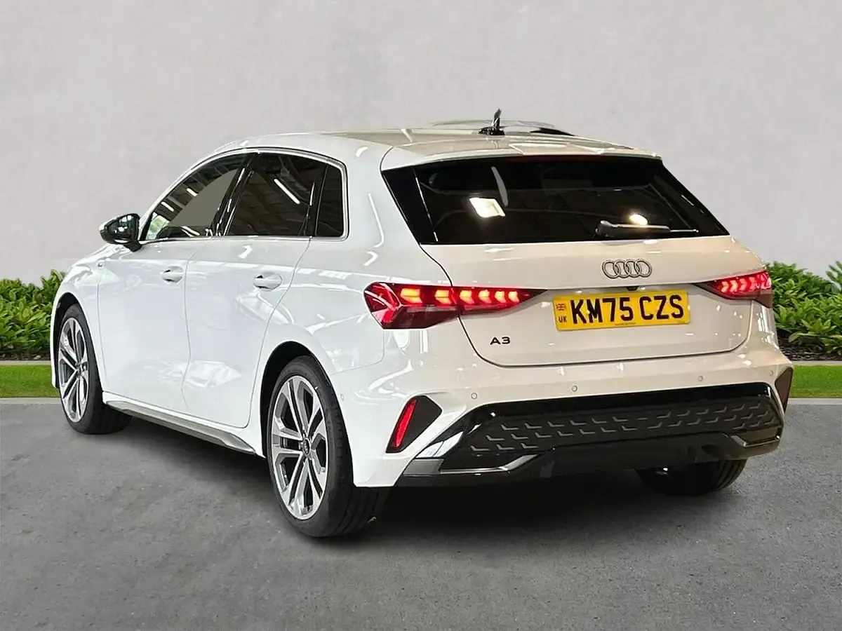 Used Audi A3 Sportback S-Line 150 HP (110 kW) 2025 White Hatchback