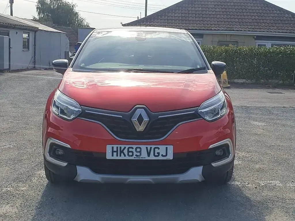 Used Renault Captur GT-Line 90 HP (66 kW) 2019 Red SUV