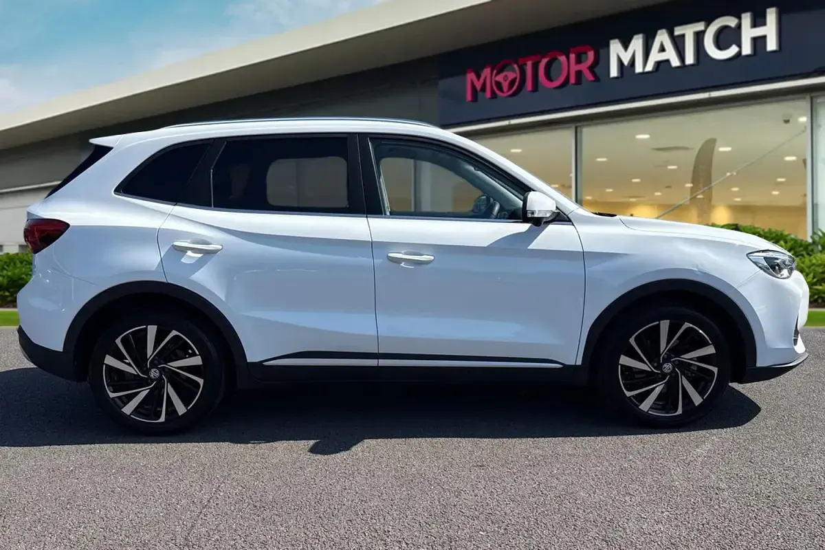 Used MG ZS Trophy 2025 White SUV