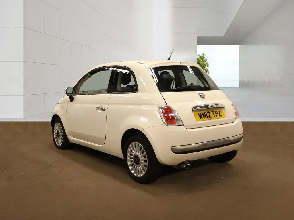 Used Fiat 500 Lounge 69 HP (50 kW) 2012 White Hatchback