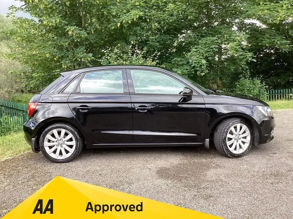 Used Audi A1 Sportback Sport 122 HP (89 kW) 2013 Black Hatchback