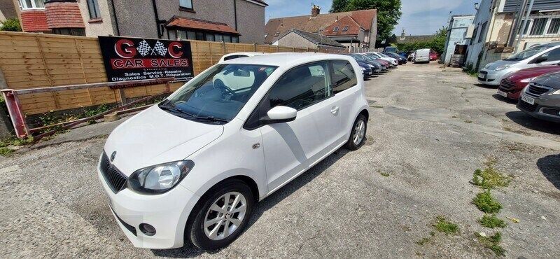 White Used 2013 Skoda Citigo Elegance Hatchback | £2,995 (Fair price) - Image 1/4