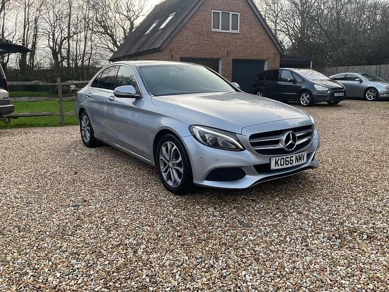 Used Mercedes C200 184 HP (135 kW) 2017 Silver Sedan