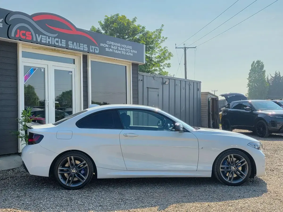 Usado BMW 228 M Sport 320 CV (235 kW) 2015 Blanco Coupe