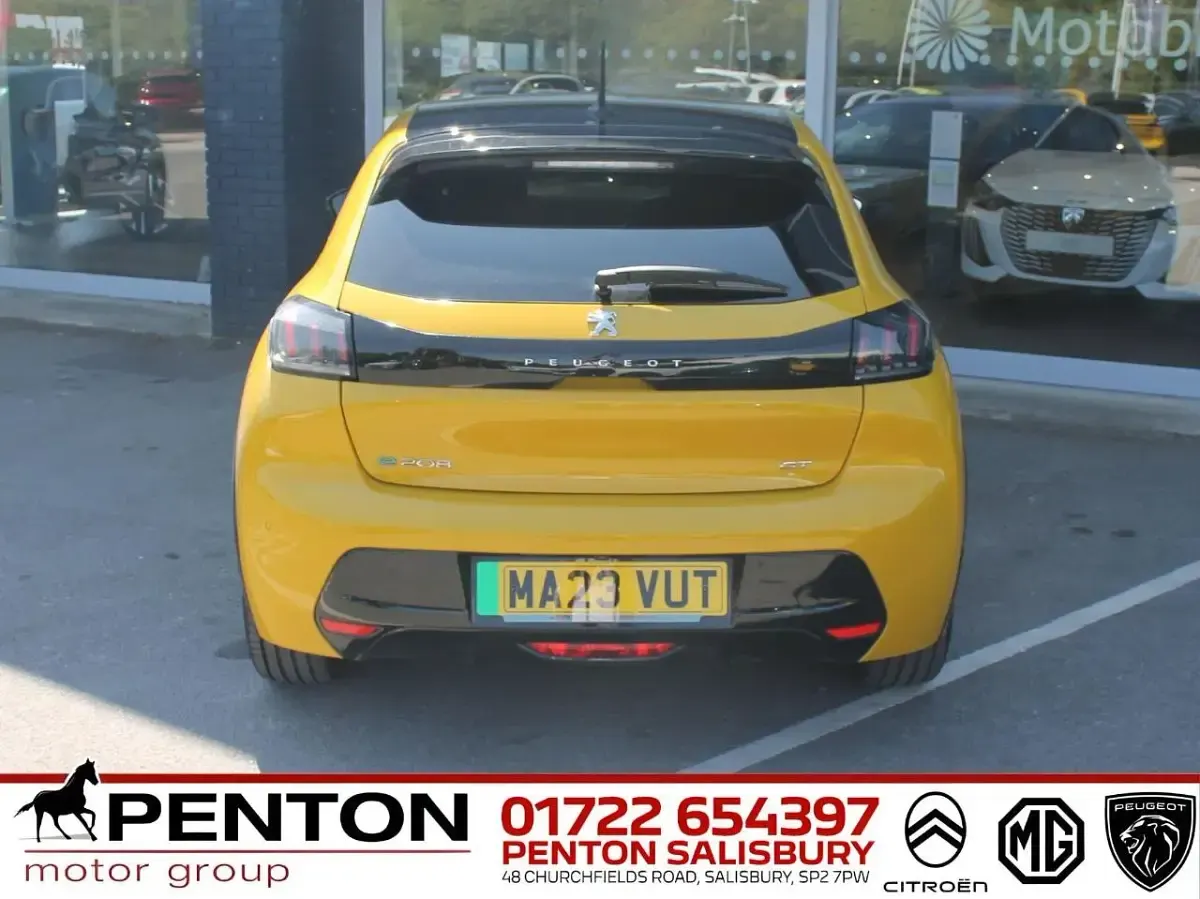 Used Peugeot e-208 GT 100 kW (136 HP) 2023 Yellow Hatchback