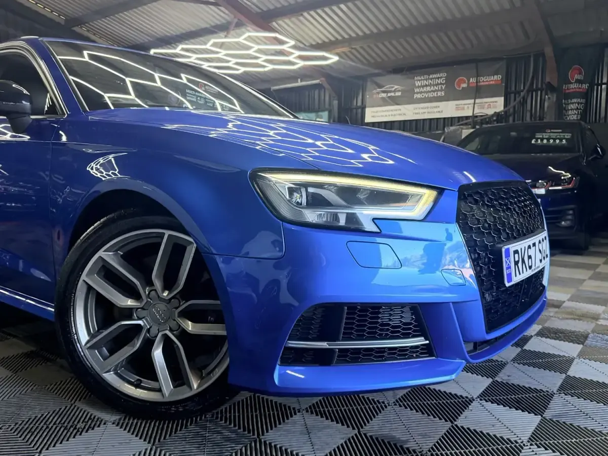 Usado Audi S3 Sportback Design 2017 Azul Citadino