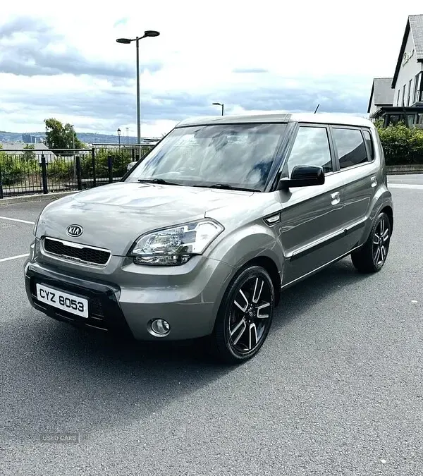 Used Kia Soul 126 HP (92 kW) 2010 Silver SUV
