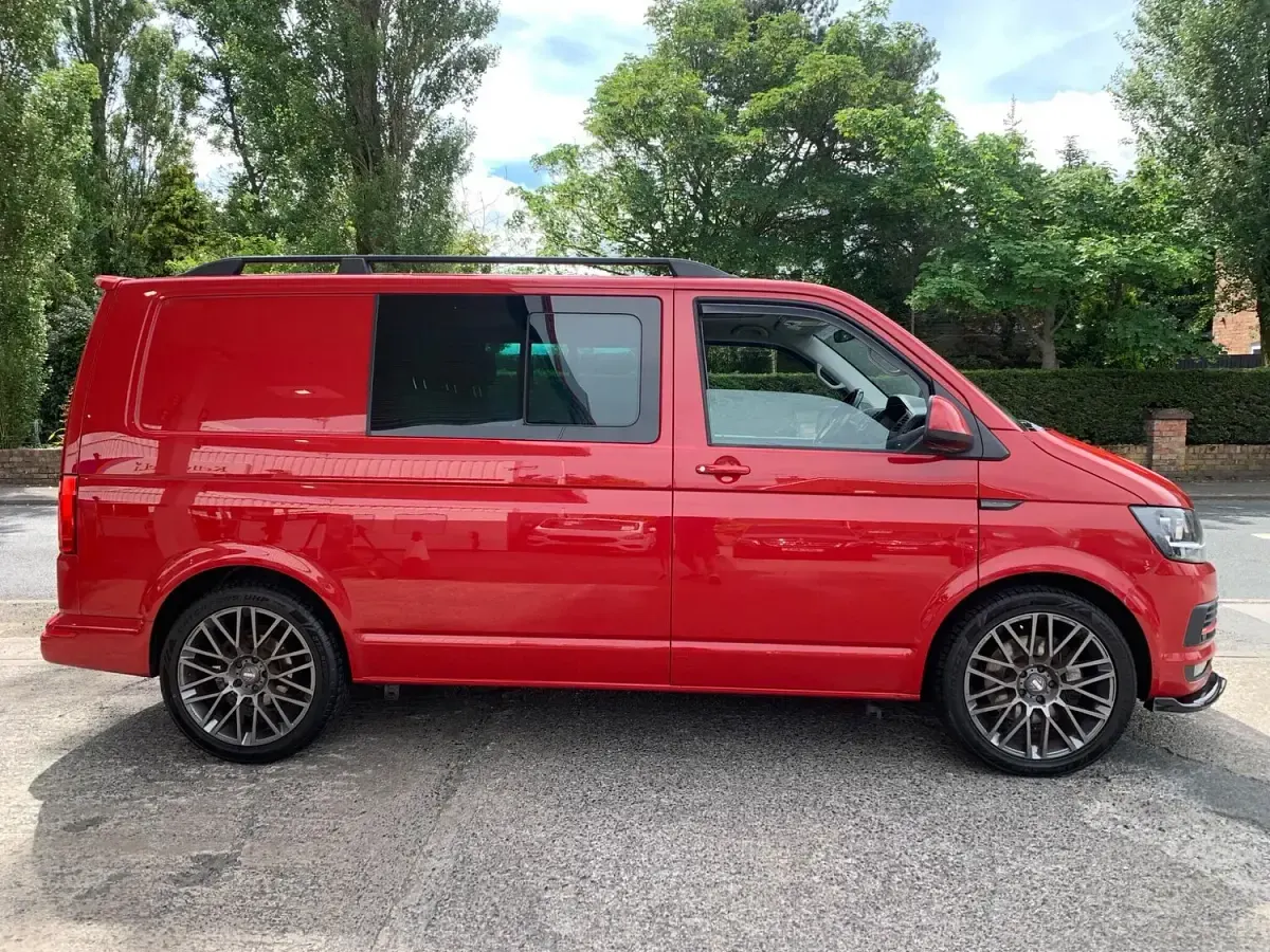 Used VW T6.1 Highline 150 HP (110 kW) 2019 Red Van