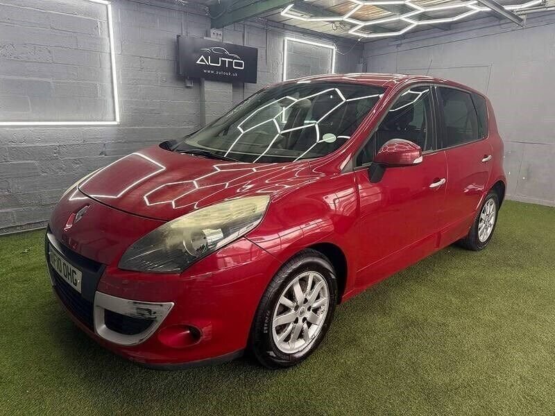 Red Used 2010 Renault Scénic III Privilege MPV | £1,495 (Fair price) - Image 1/4