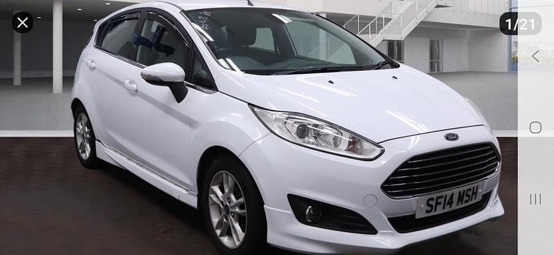 White Used 2014 Ford Fiesta Zetec Hatchback | £2,995 (Super price) - Image 1/4