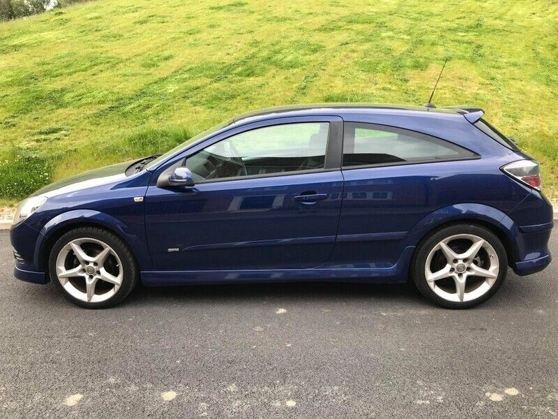 Blue Used 2007 Vauxhall Astra Sport Hatchback | £1,575 (Expensive) - Image 1/3