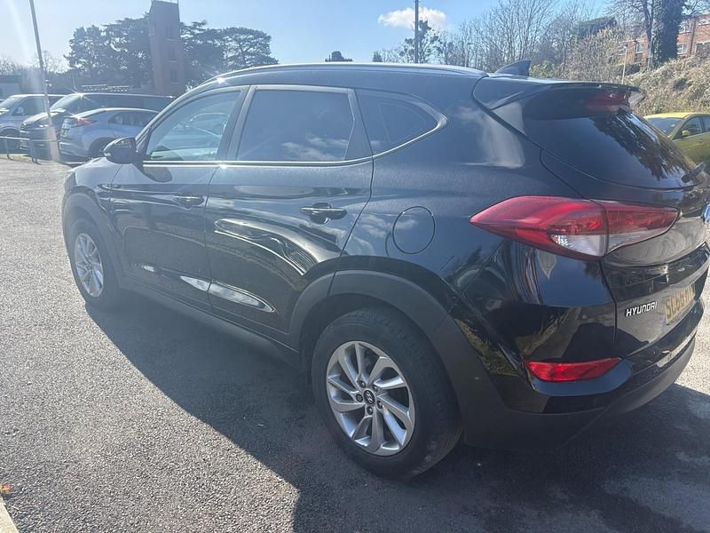 Used Hyundai Tucson SE 132 HP (97 kW) 2016 Black SUV