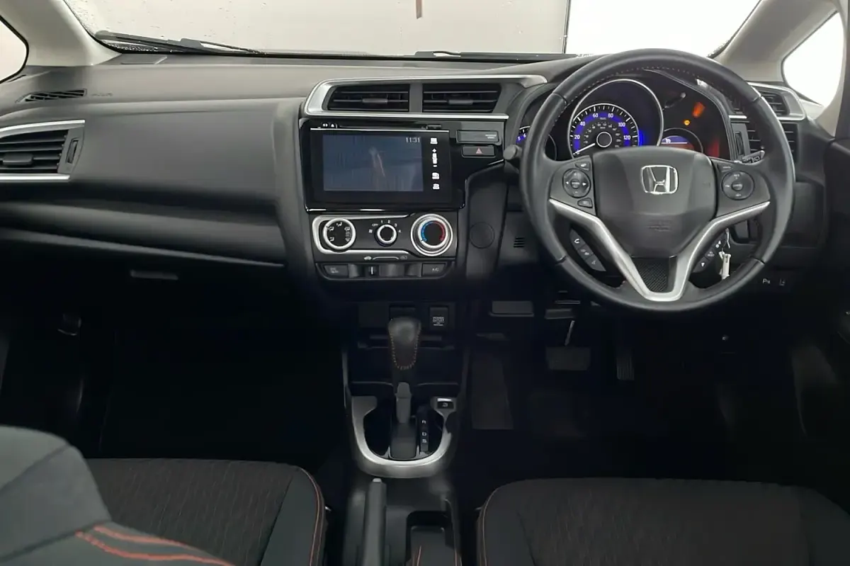 Used Honda Jazz Sport 131 HP (96 kW) 2019 Grey Hatchback