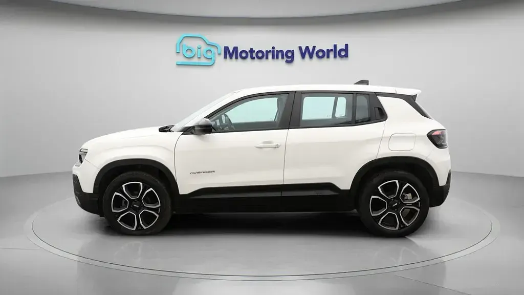 Używany Jeep Avenger Altitude 100 KM (73 kW) 2024 Biały SUV
