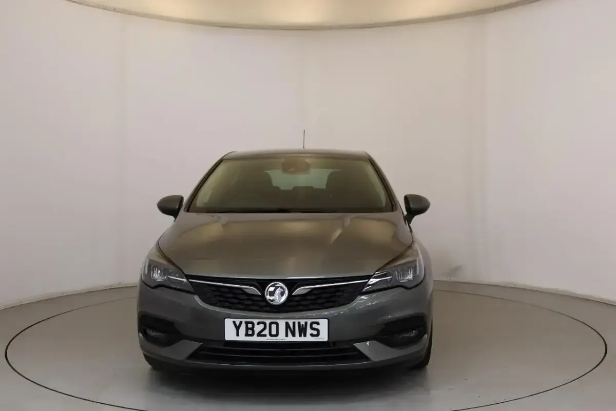 Second-hand Vauxhall Astra SRi 143 CP (105 kW) 2020 Gri Hatchback