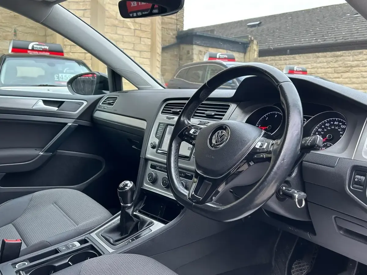 Used VW Golf VII Edition 150 HP (110 kW) 2016 Black Hatchback
