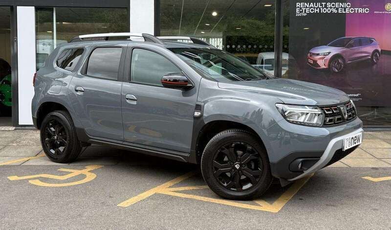 Grey Used 2022 Dacia Duster Extreme SUV | £14,495 (Fair price) - Image 1/4