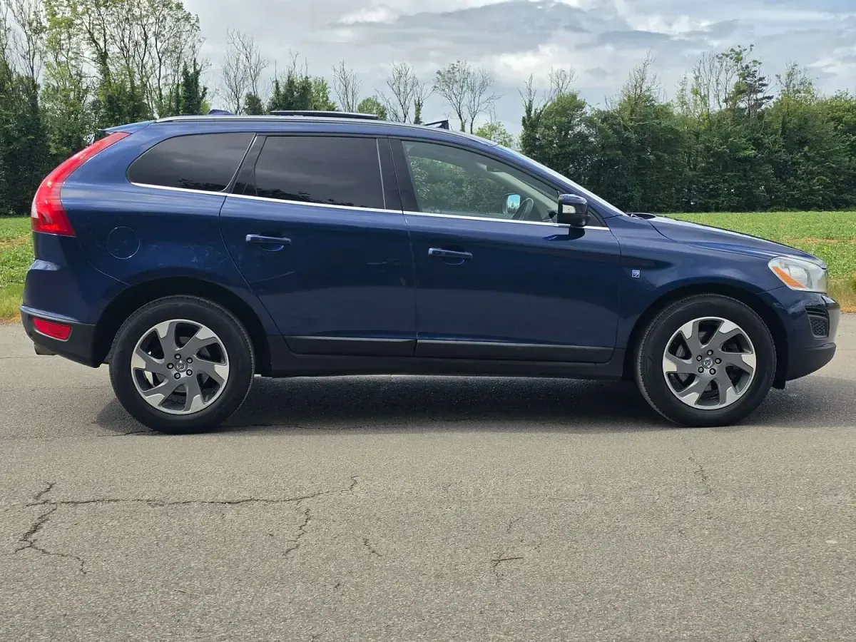 Used Volvo XC60 Ocean Race 240 HP (176 kW) 2012 Blue SUV