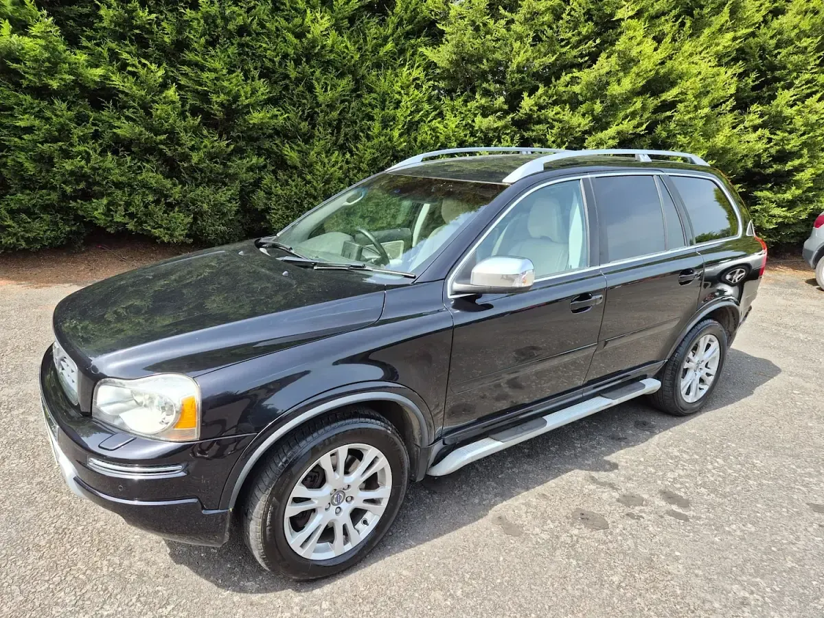 Used Volvo XC90 SE Lux 200 HP (147 kW) 2012 Black SUV
