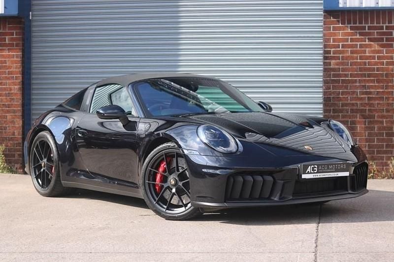Used 2025 Porsche 911 | £154,995 - Image 1/1