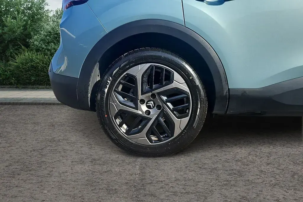 Used Citroën C4 PureTech 102 HP (75 kW) 2023 Blue SUV