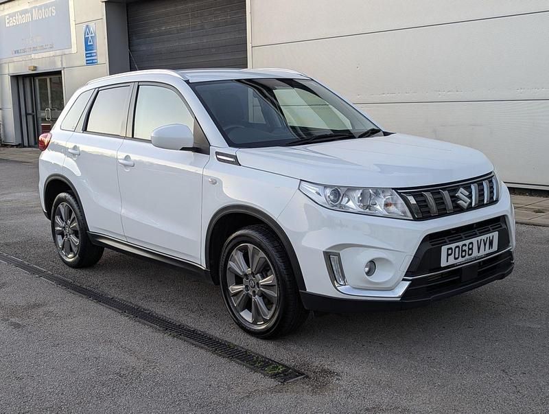 White Used 2019 Suzuki Vitara SZ-T Hatchback | £10,349 (Fair price) - Image 1/3