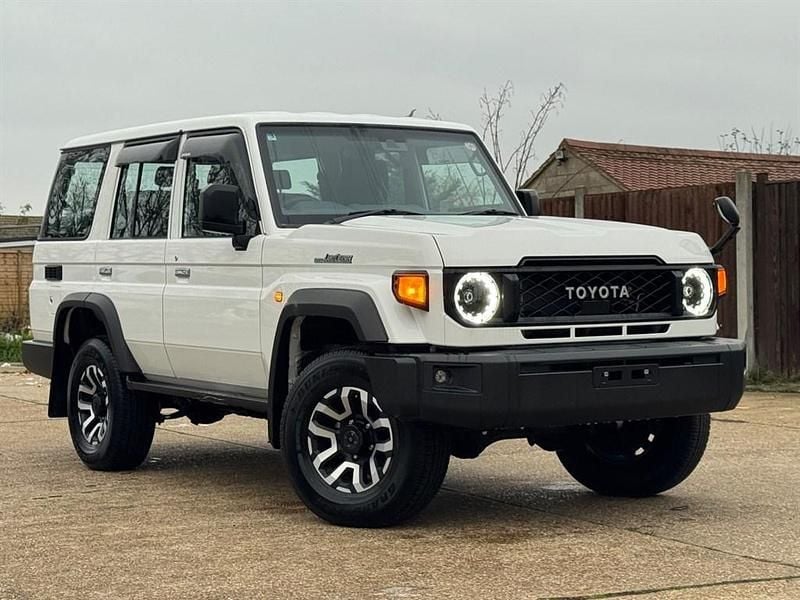 White New 2025 Toyota Land Cruiser SUV | £64,995 (Super price) - Image 1/4