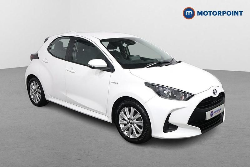 Second-hand Toyota Yaris Hybrid 2021 Alb Hatchback