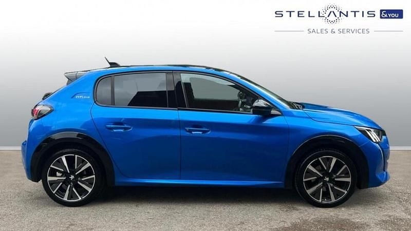 Used Peugeot 208 GT-line 99 HP (72 kW) 2020 Blue Hatchback