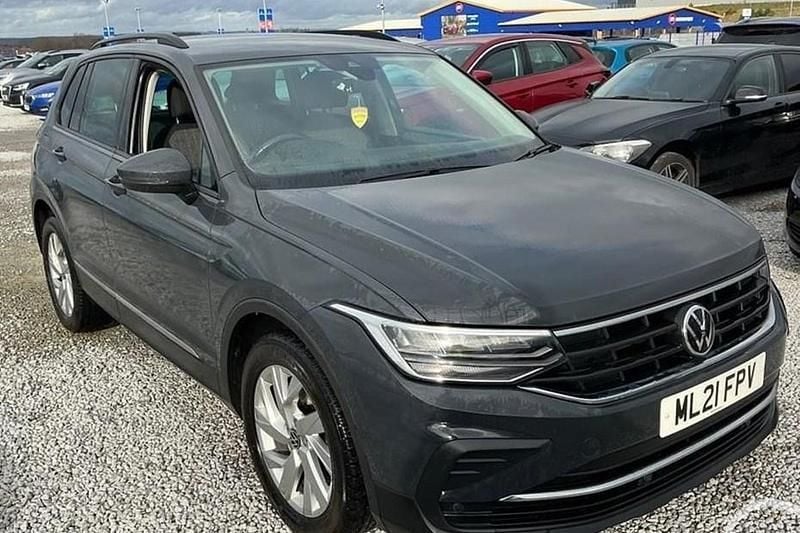 Used VW Tiguan Life 150 HP (110 kW) 2021 Grey SUV