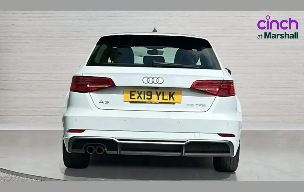 Used Audi A3 S-Line 147 HP (108 kW) 2019 White Sedan