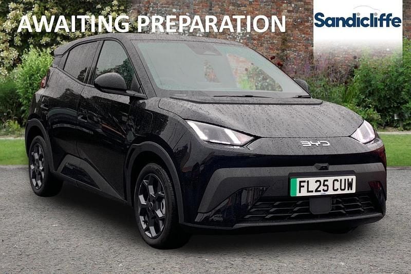 Black New 2025 BYD Dolphin Comfort Hatchback | £17,999 (Good price) - Image 1/3