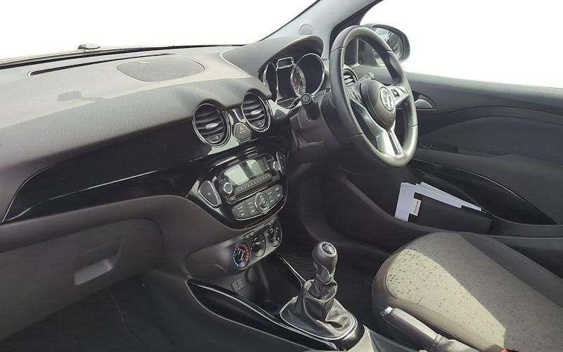 Second-hand Vauxhall Adam Jam 69 CP (50 kW) 2018 Negru Hatchback