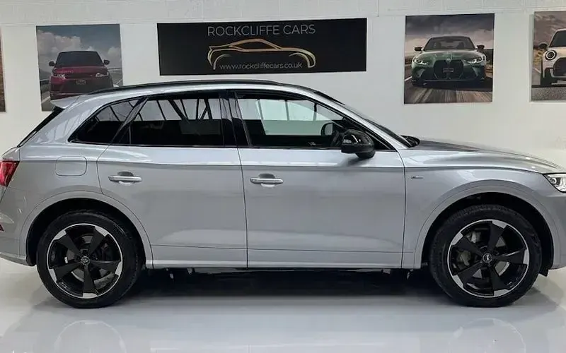 Used Audi Q5 Black Edition 190 HP (139 kW) 2019 Silver SUV