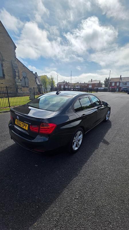 Begagnad BMW 320 Sport Line 2012 Svart Sedan