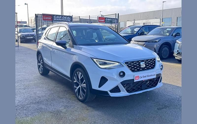 Used Seat Arona Xperience Lux 113 HP (83 kW) 2024 White SUV