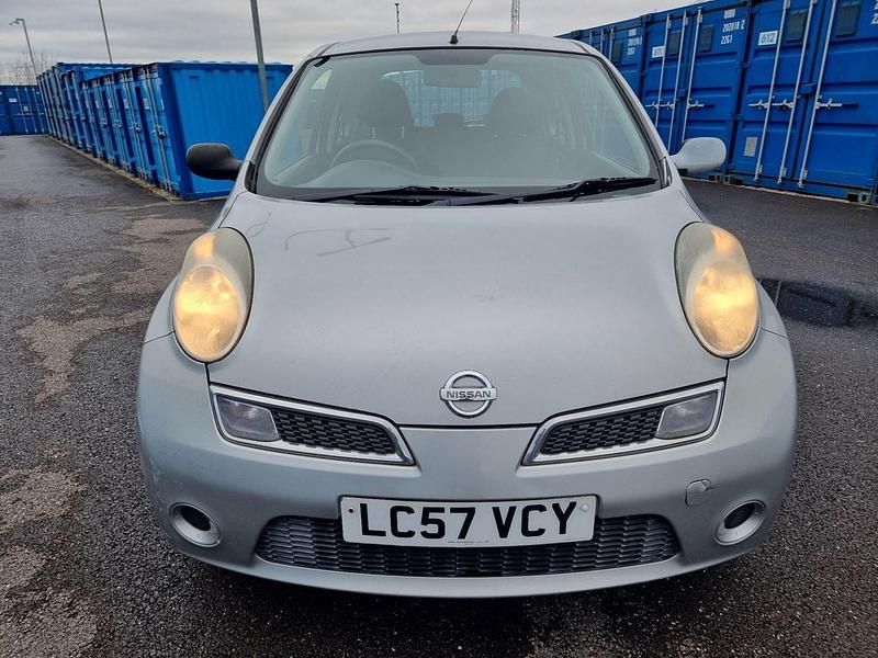 Begagnad Nissan Micra Acenta 79 HK (58 kW) 2007 Silver Halvkombi