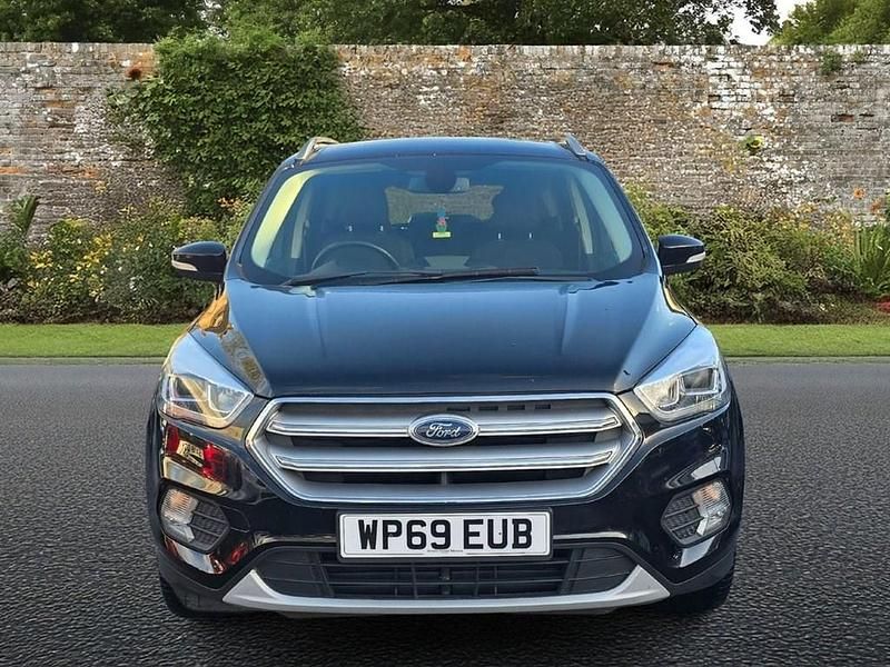 Used Ford Kuga Titanium 150 HP (110 kW) 2019 Black SUV