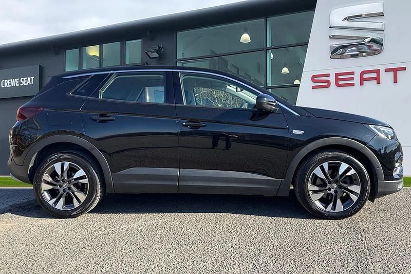 Used Vauxhall Grandland X Sport 2019 Black SUV
