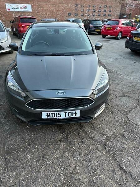 Used Ford Focus Zetec 2015 Grey Hatchback