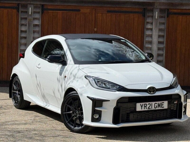 White Used 2021 Toyota Yaris Hatchback | £24,495 (Super price) - Image 1/4