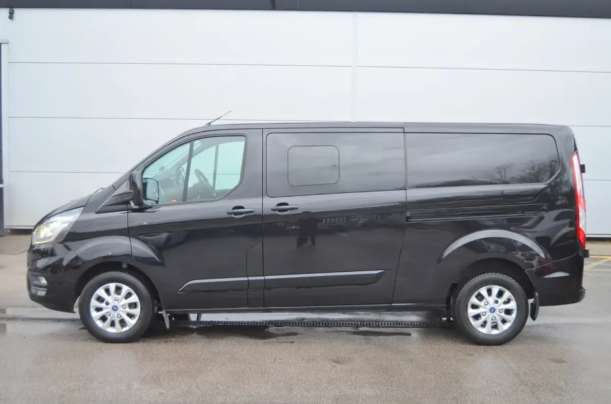 Used Ford Transit Custom Limited 130 HP (95 kW) 2021 Black Van