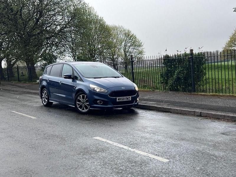 Usado Ford S-MAX ST-Line 190 HP (139 kW) 2018 Azul Monovolume
